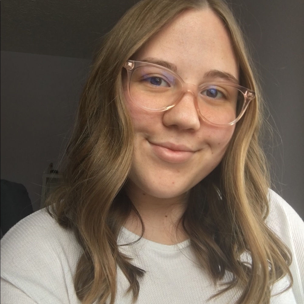 Meet your Posher, Nicole
